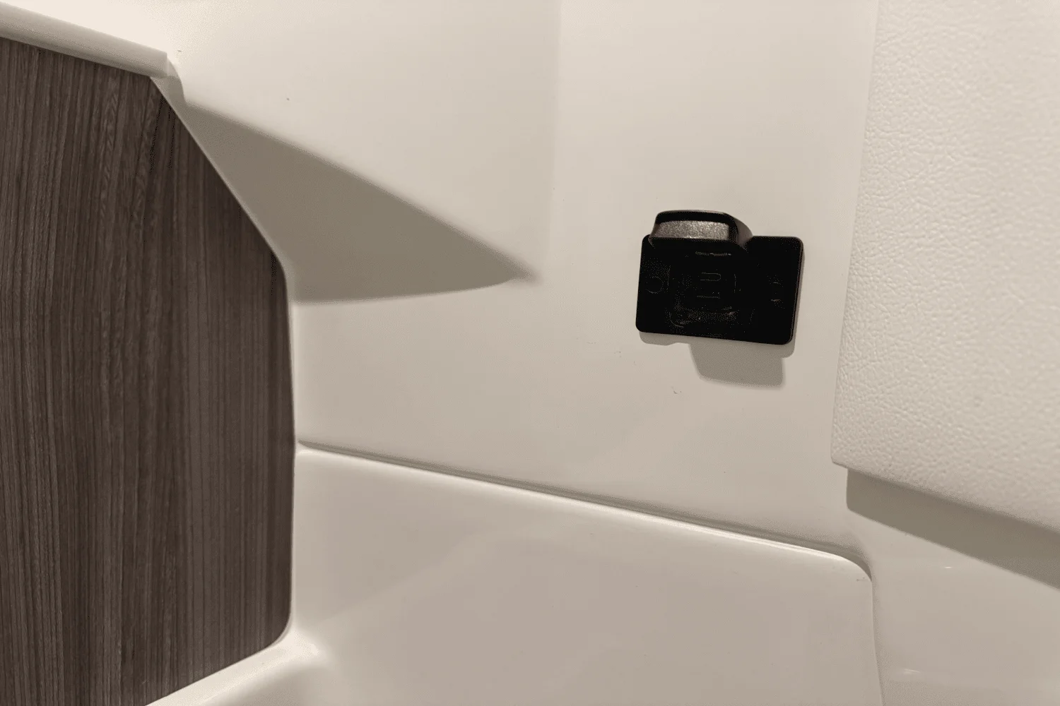 2025 Sea Ray SDX 250 Outboard Image Thumbnail #67