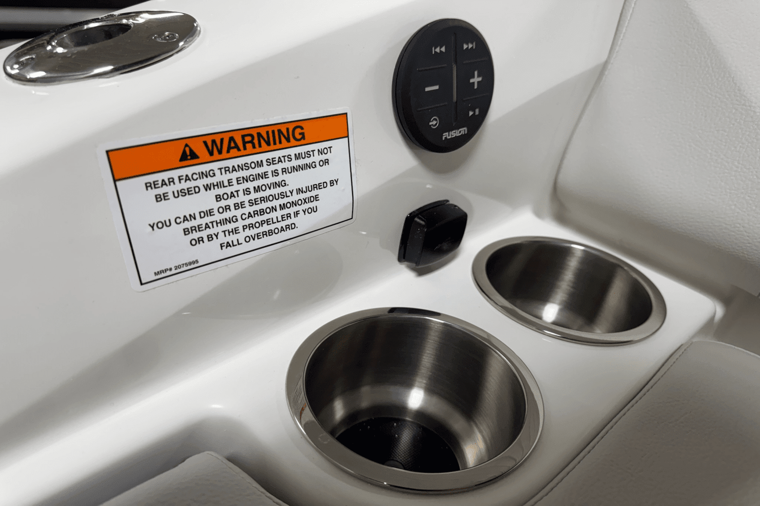 2025 Sea Ray SDX 250 Outboard Image Thumbnail #18