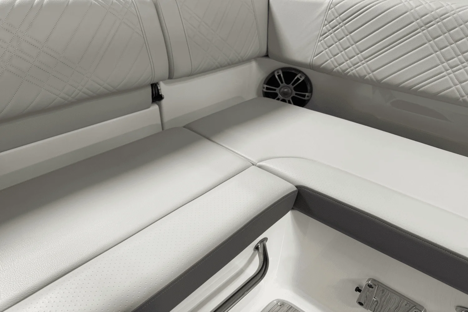 2025 Sea Ray SDX 250 Outboard Image Thumbnail #27