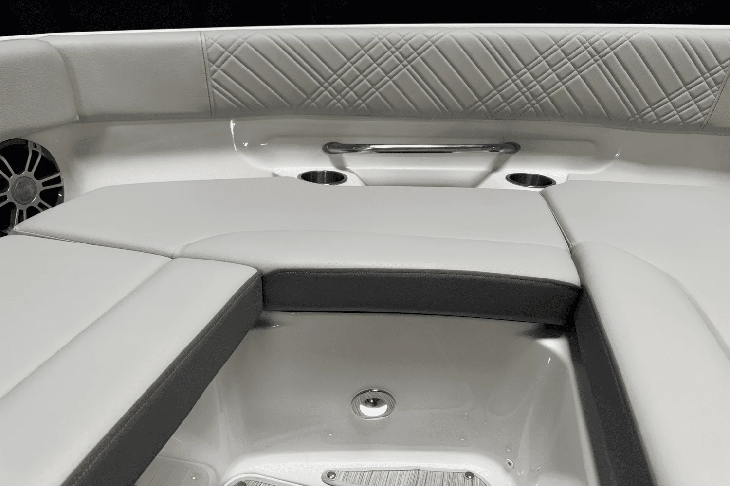 2025 Sea Ray SDX 250 Outboard Image Thumbnail #74