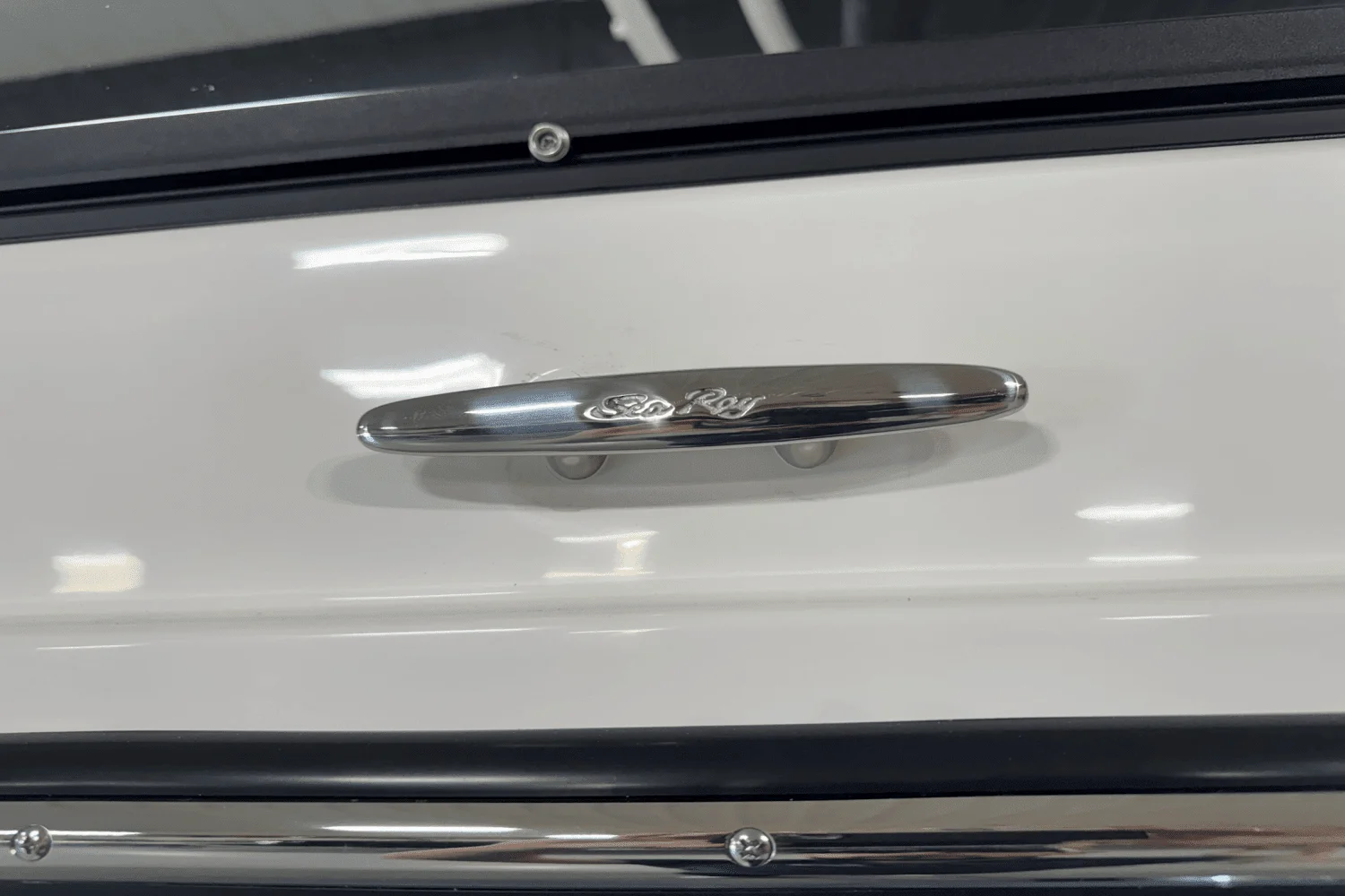 2025 Sea Ray SDX 250 Outboard Image Thumbnail #6