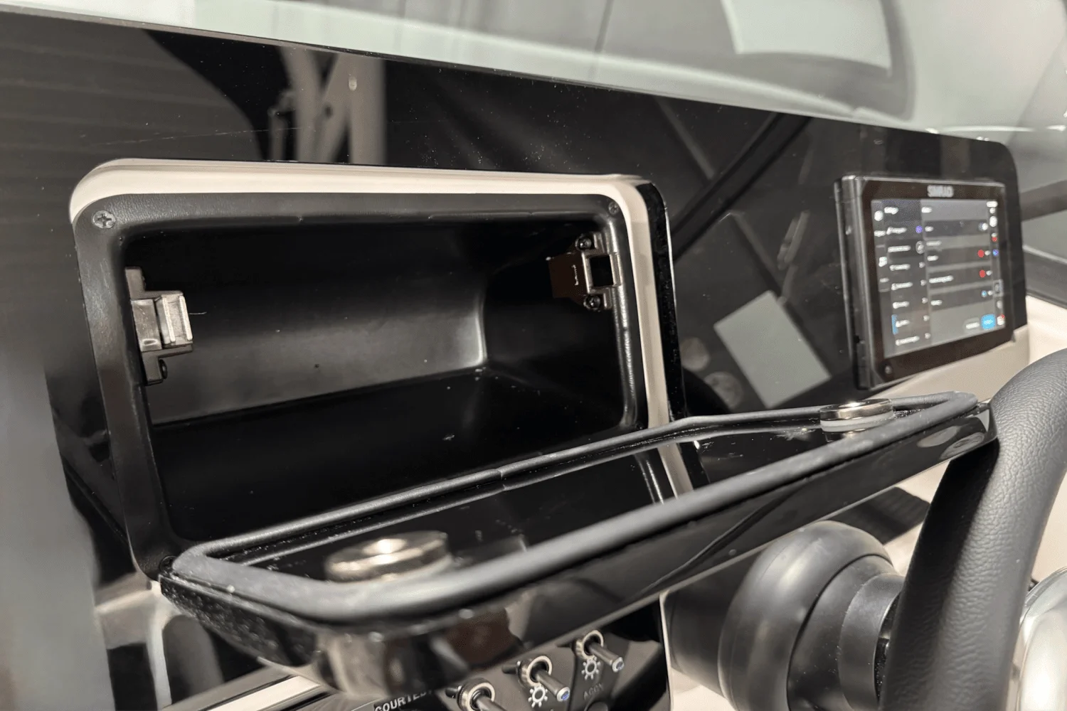 2025 Sea Ray SDX 250 Outboard Image Thumbnail #52