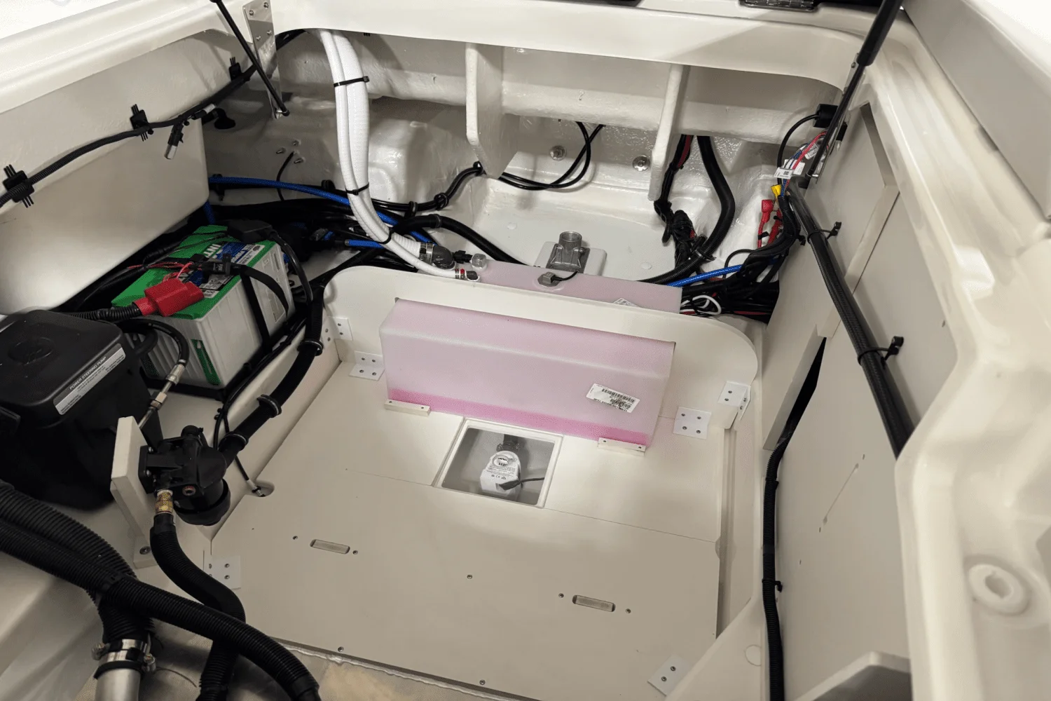 2025 Sea Ray SDX 250 Outboard Image Thumbnail #30