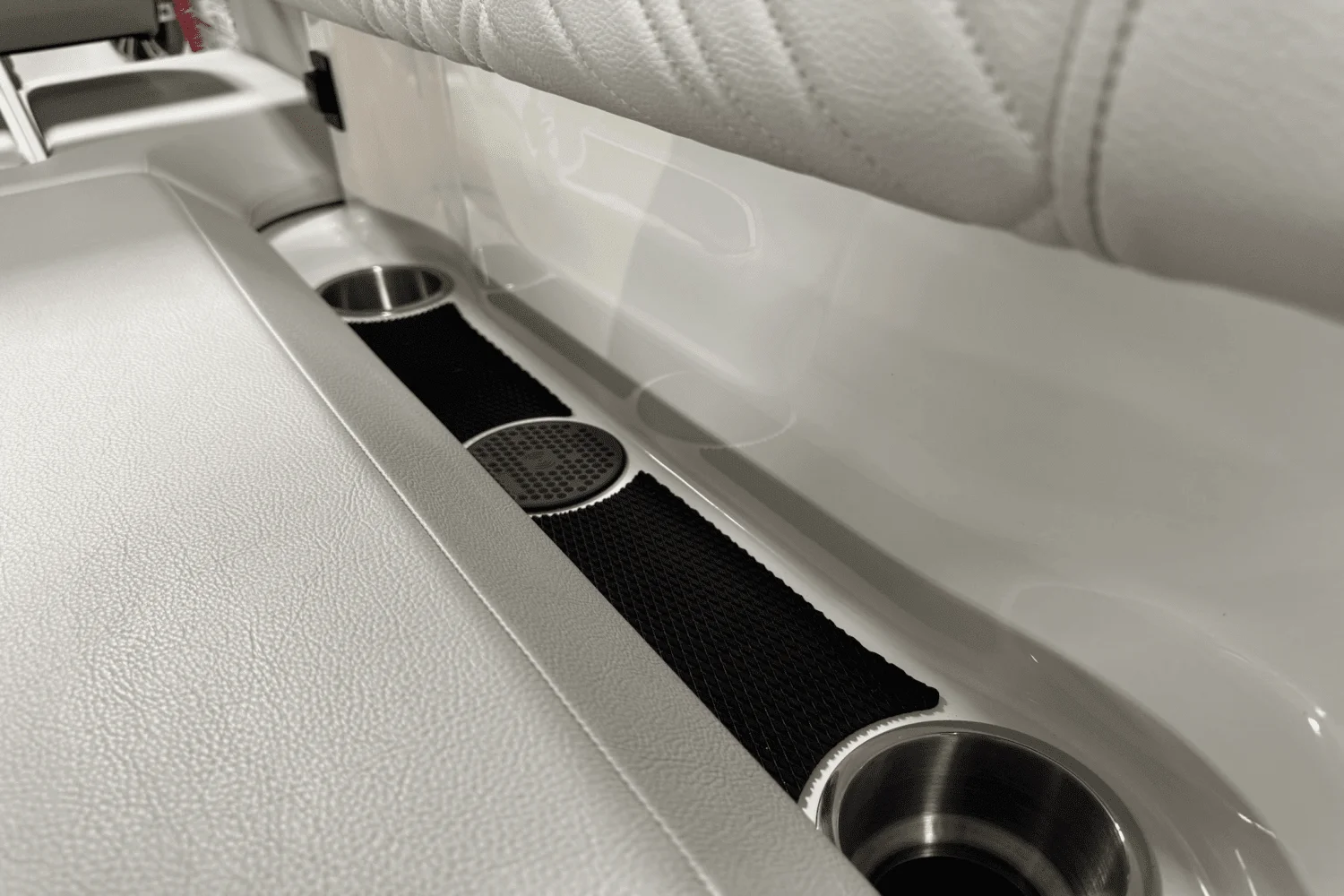 2025 Sea Ray SDX 250 Outboard Image Thumbnail #35