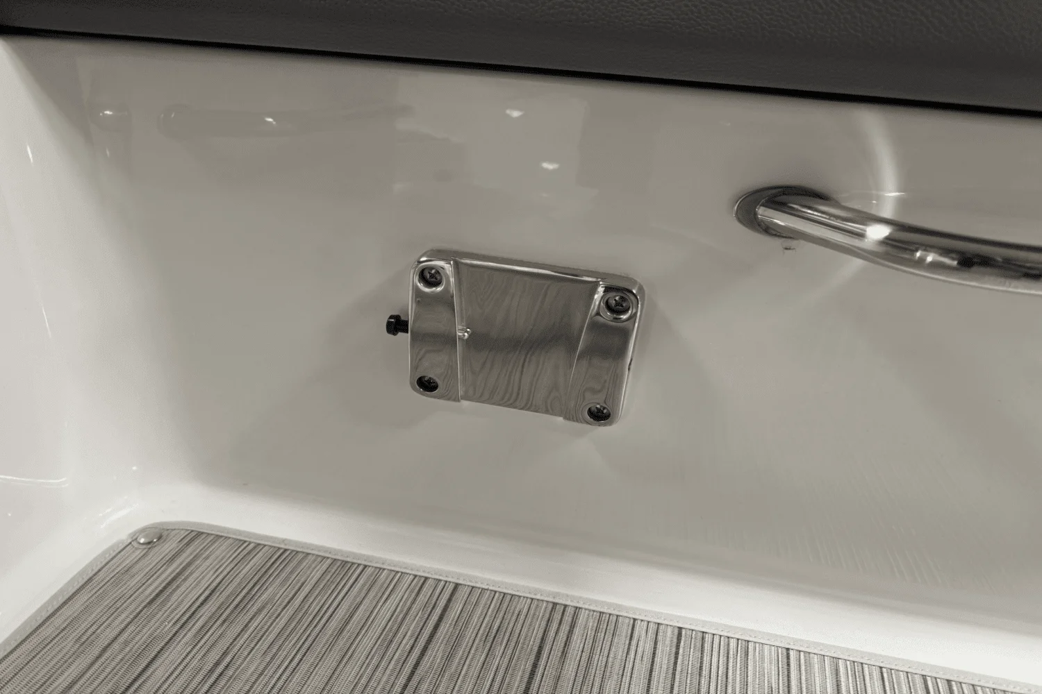 2025 Sea Ray SDX 250 Outboard Image Thumbnail #29