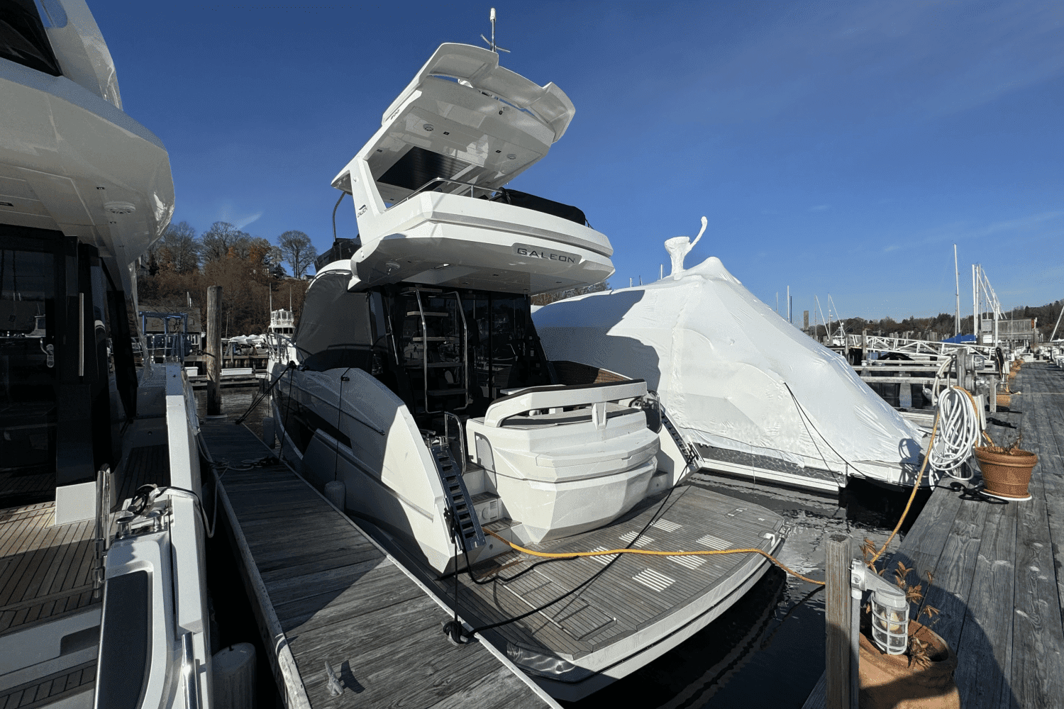 2023 Galeon 500 FLY Image Thumbnail #1