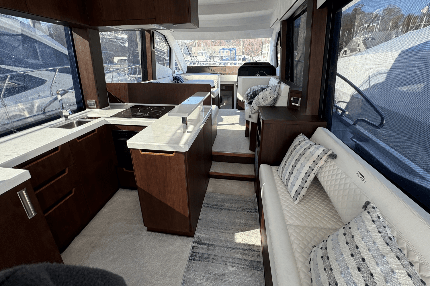 2023 Galeon 500 FLY Image Thumbnail #5