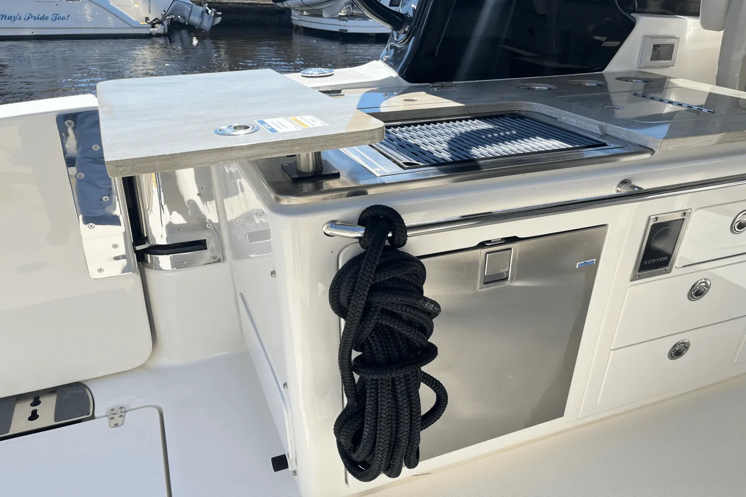 2023 Boston Whaler 380 REALM Image Thumbnail #26