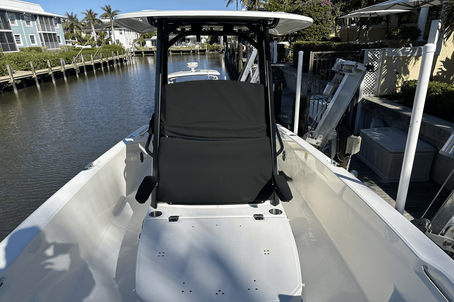 2022 Boston Whaler 250 DAUNTLESS Image Thumbnail #9