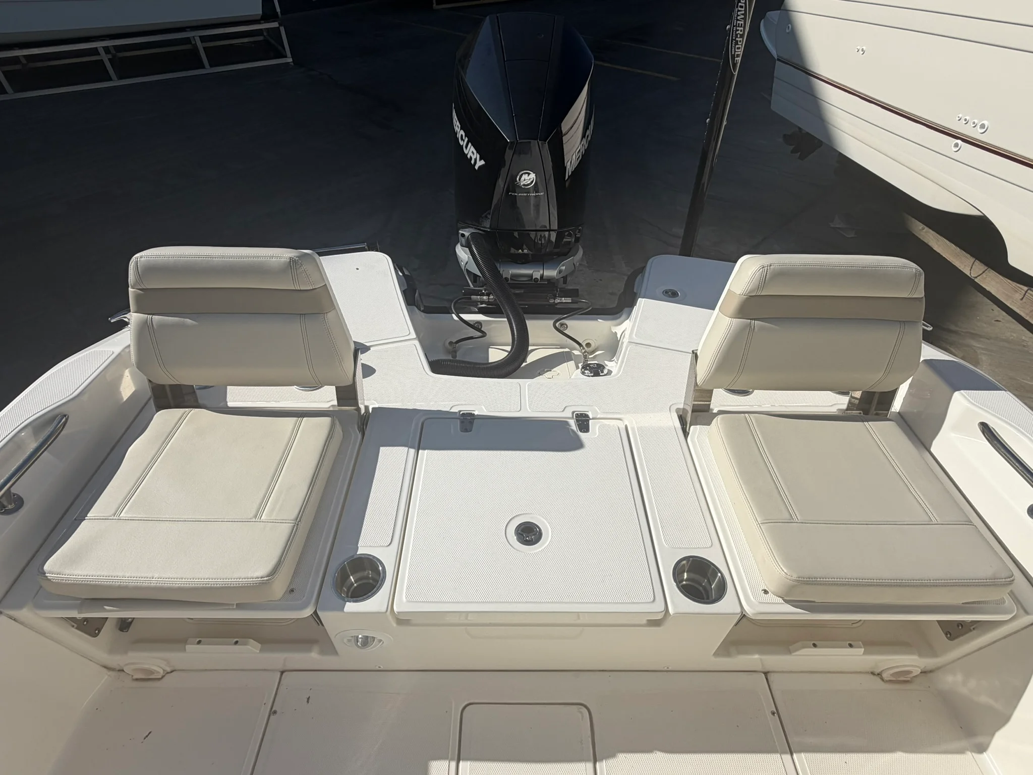 2022 Boston Whaler 250 DAUNTLESS Image Thumbnail #7