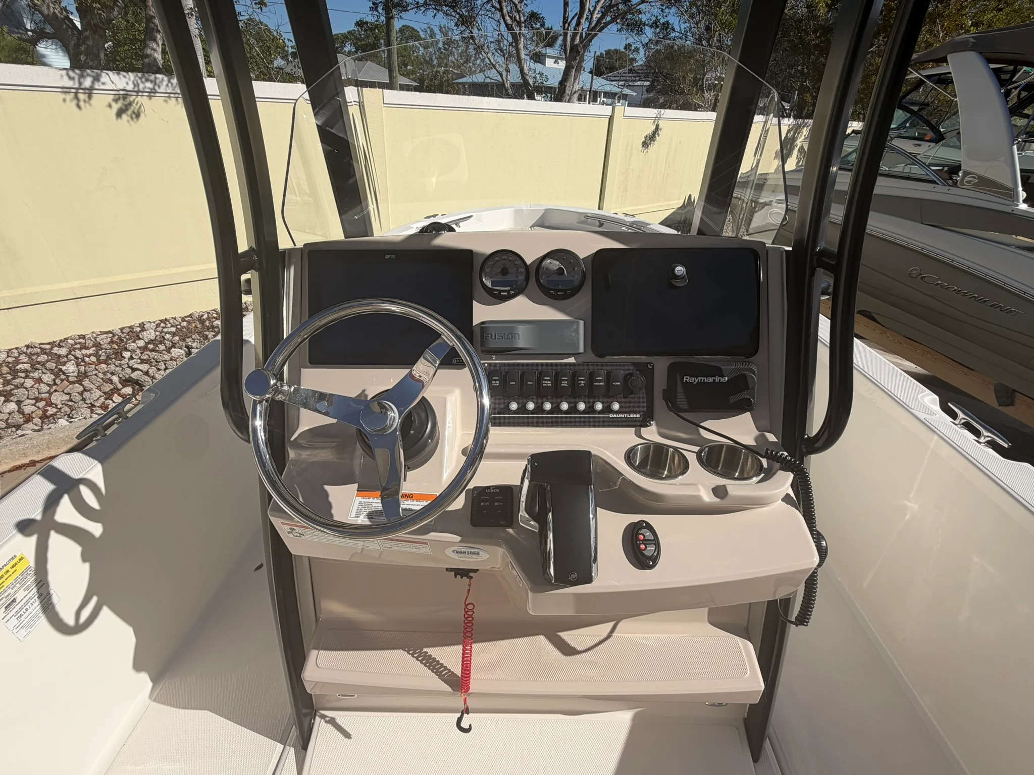 2022 Boston Whaler 250 DAUNTLESS Image Thumbnail #12