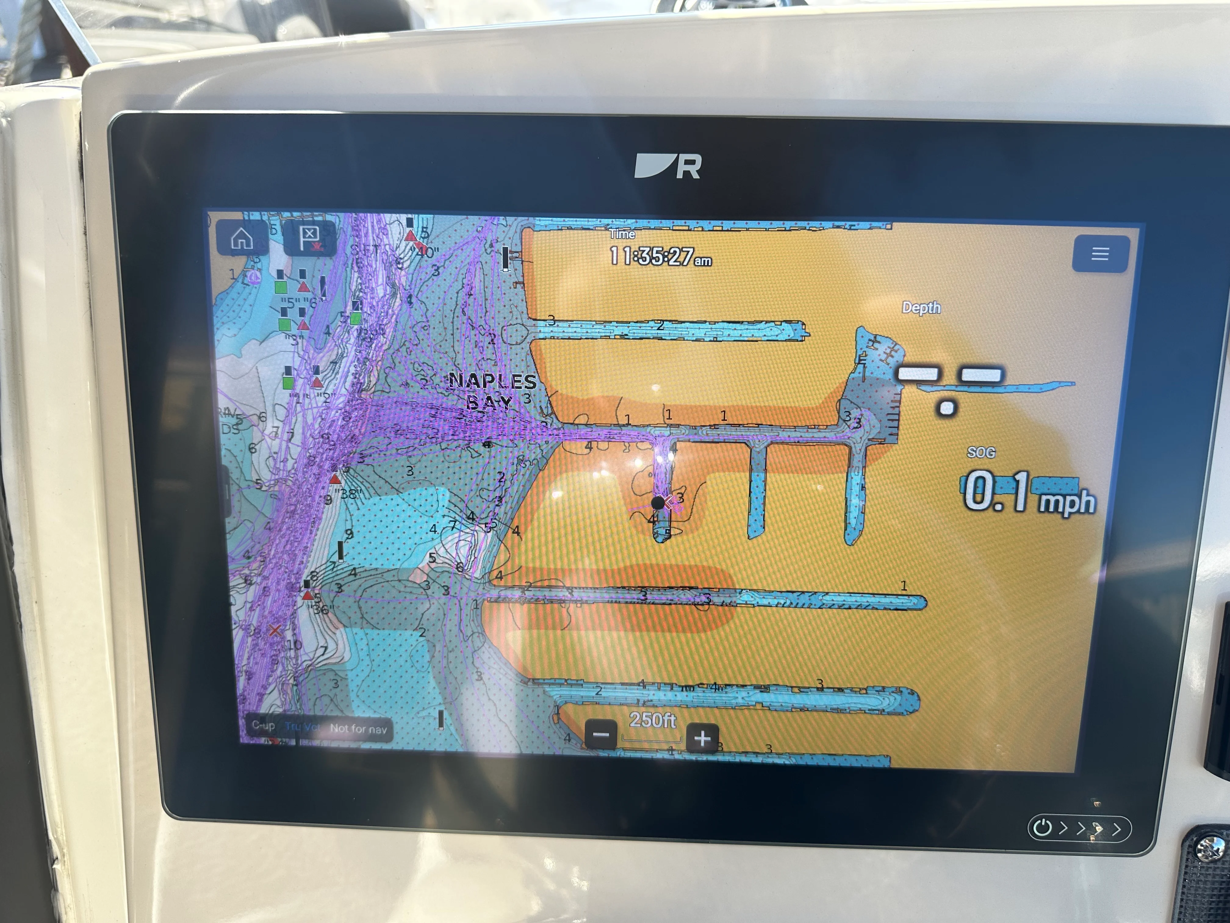 2022 Boston Whaler 250 DAUNTLESS Image Thumbnail #15