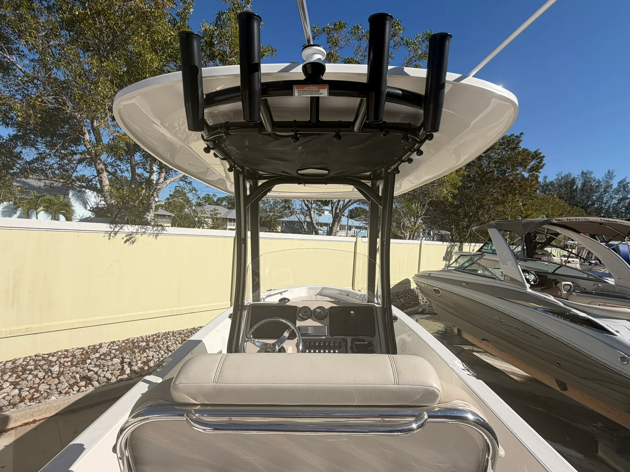 2022 Boston Whaler 250 DAUNTLESS Image Thumbnail #11