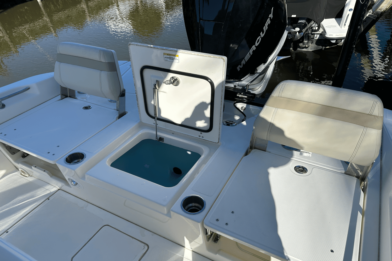 2022 Boston Whaler 250 DAUNTLESS Image Thumbnail #23