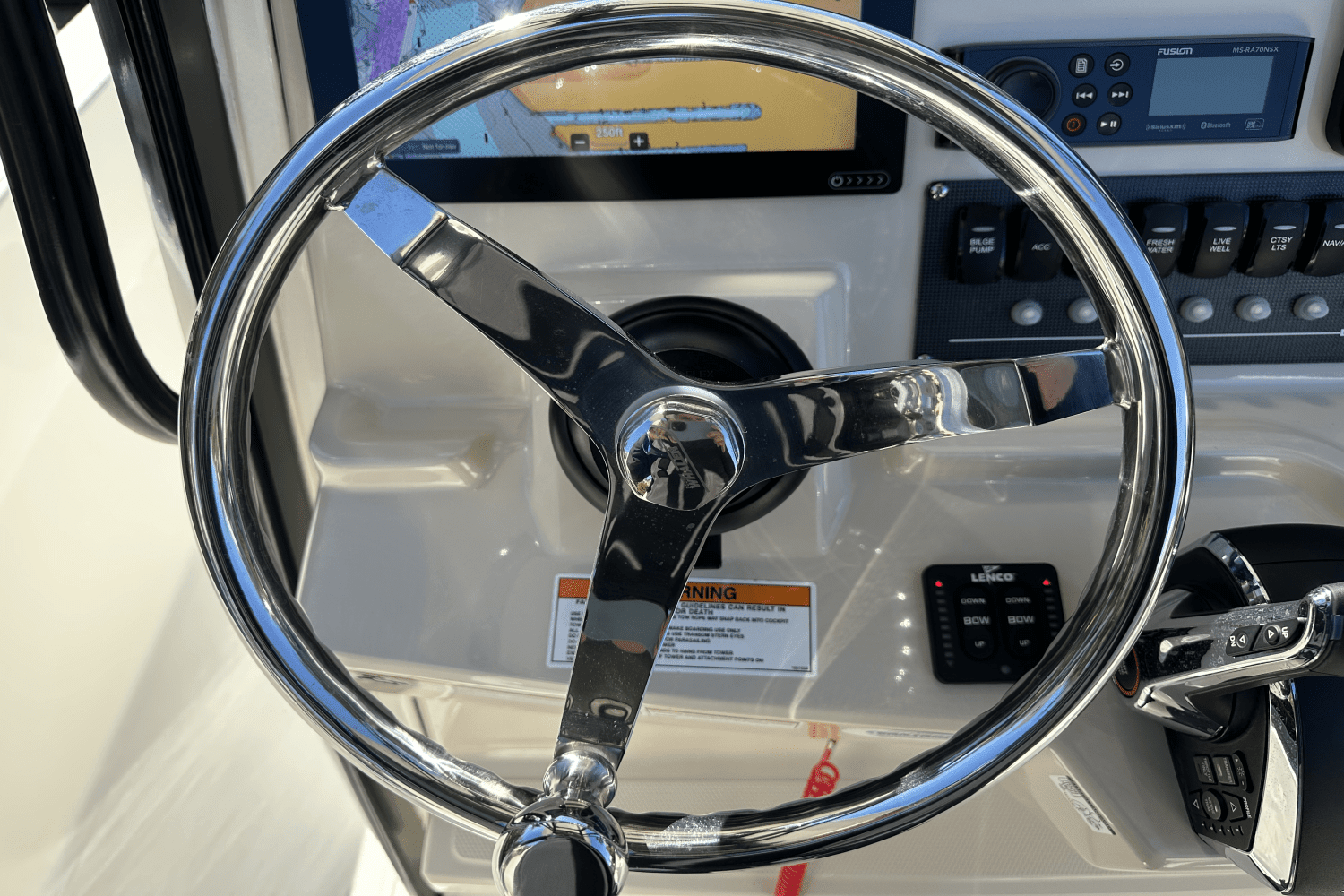 2022 Boston Whaler 250 DAUNTLESS Image Thumbnail #15