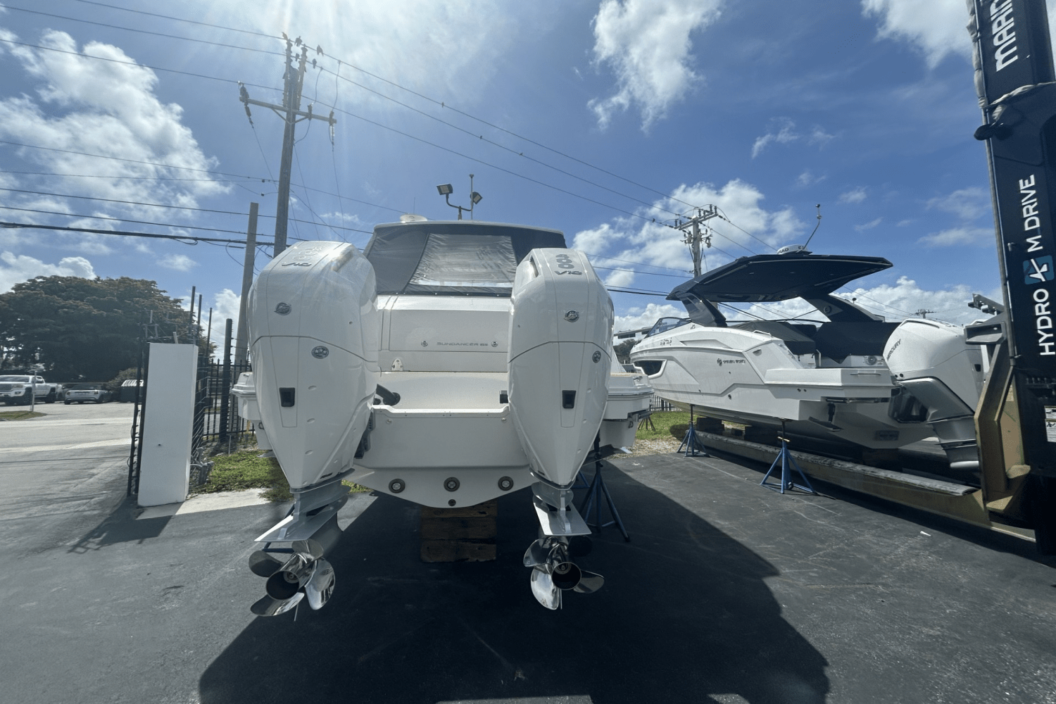 2025 Sea Ray Sundancer 320 Outboard Image Thumbnail #3