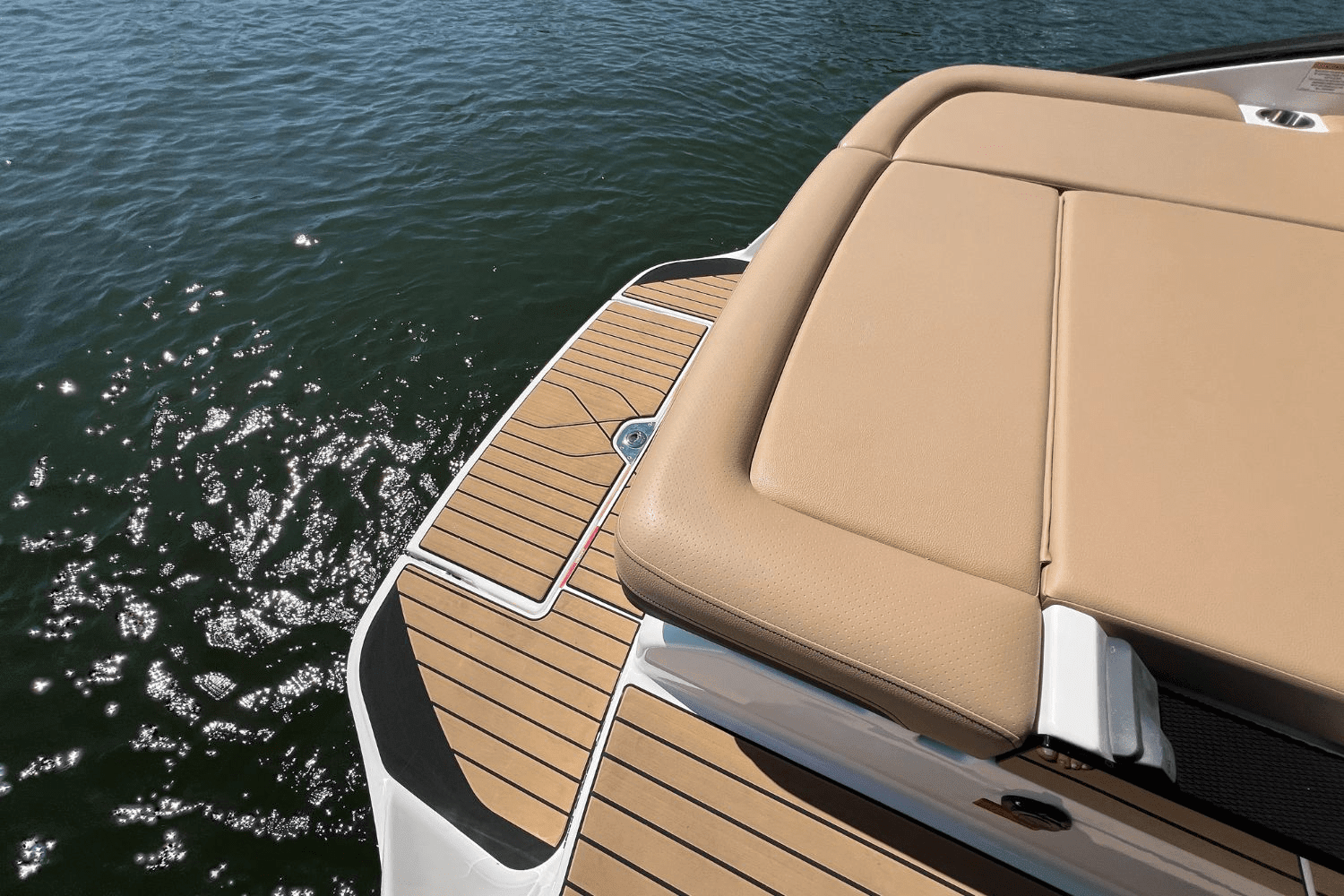 2025 Sea Ray SLX 260 Surf Image Thumbnail #11