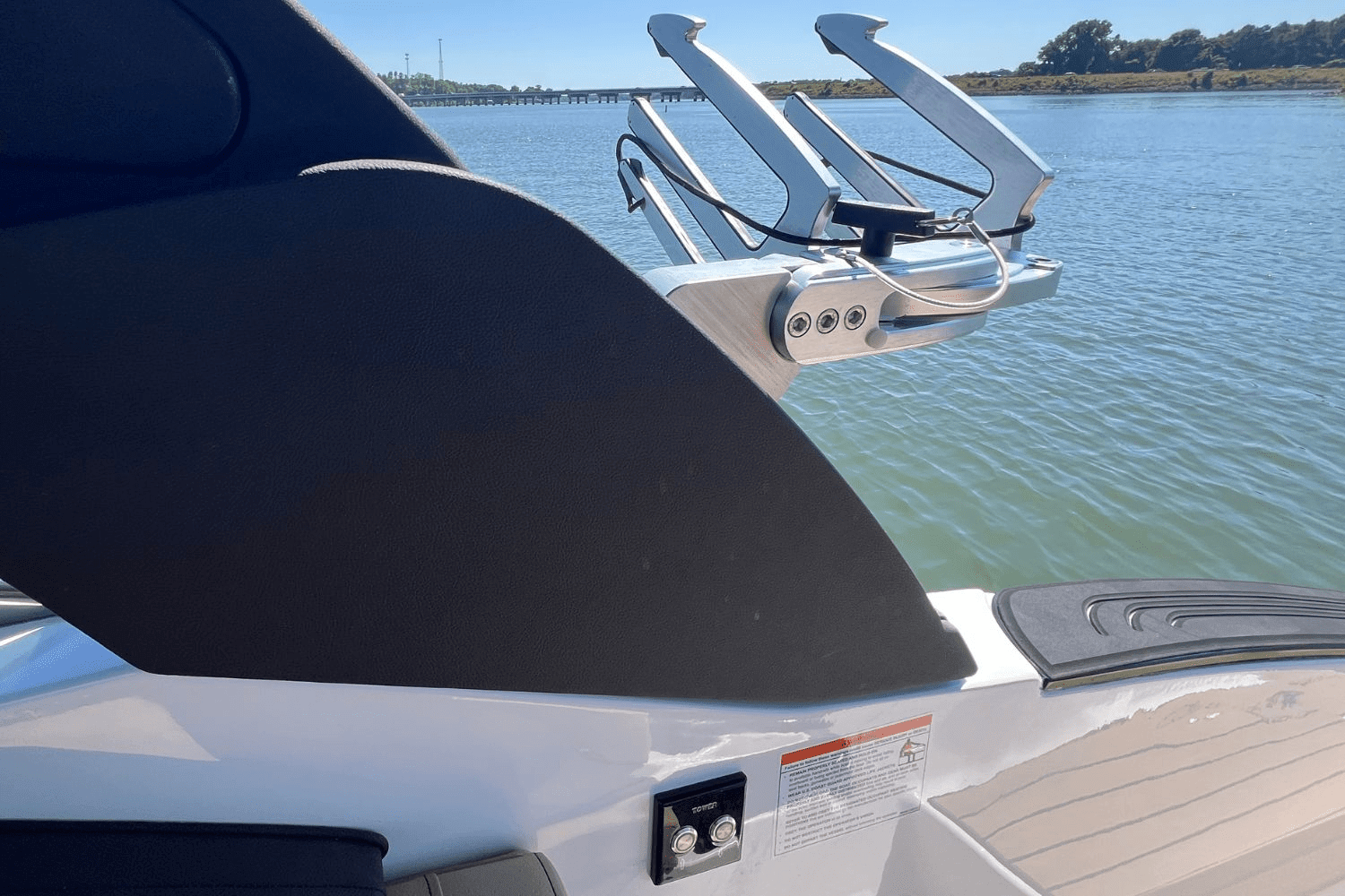2025 Sea Ray SLX 260 Surf Image Thumbnail #17