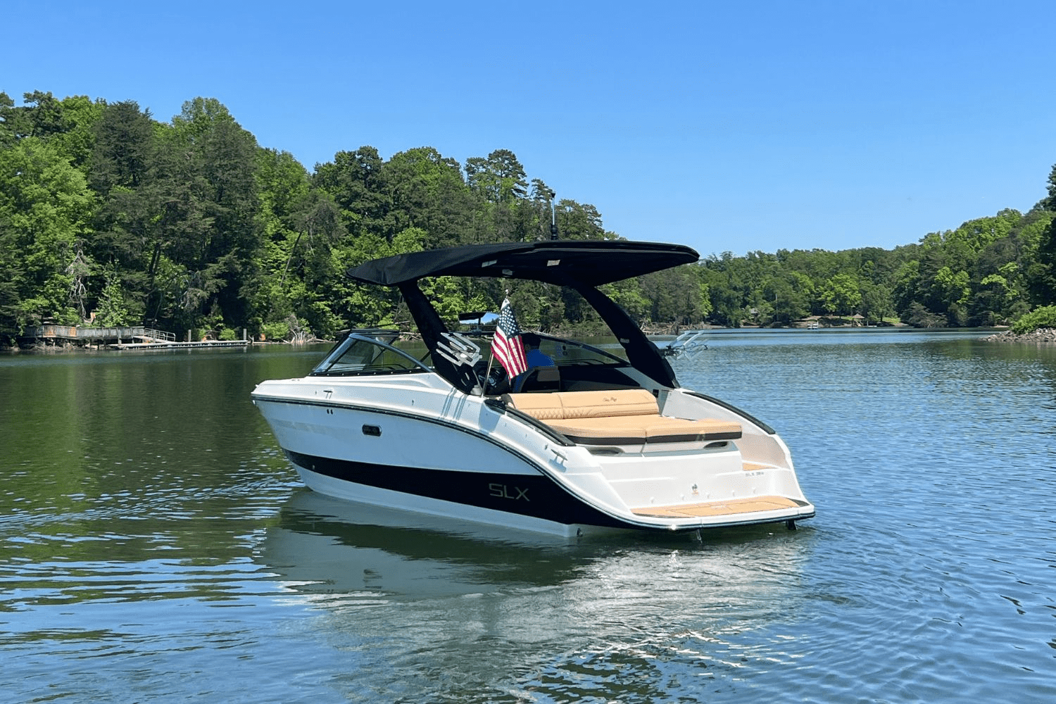2025 Sea Ray SLX 260 Surf Image Thumbnail #4