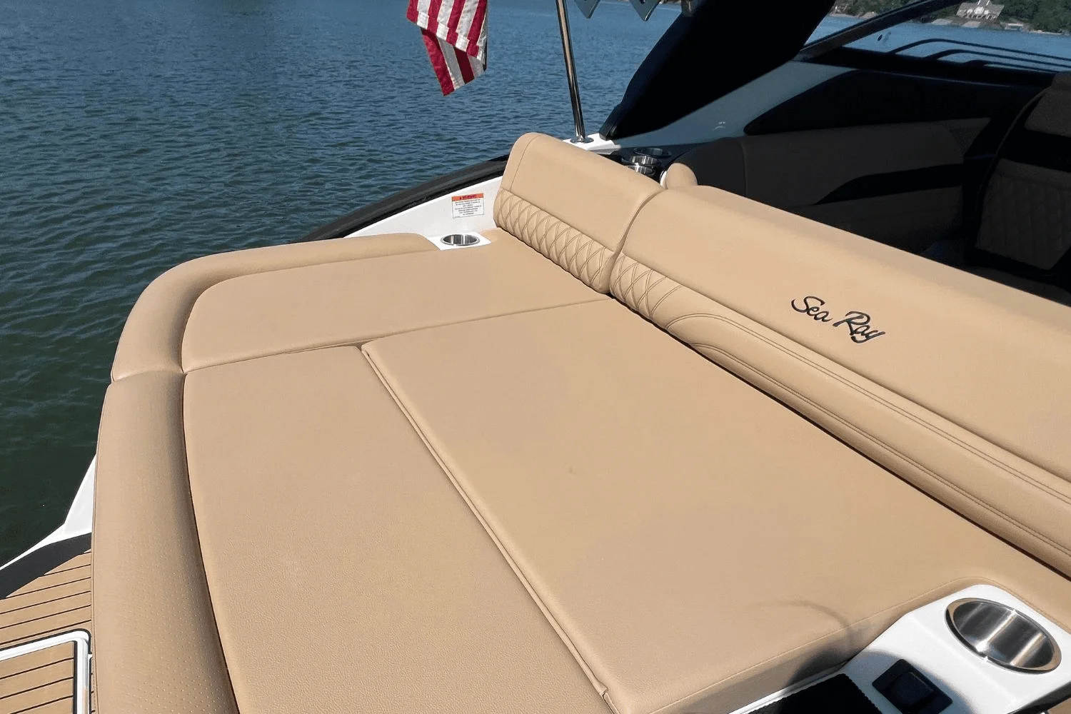 2025 Sea Ray SLX 260 Surf Image Thumbnail #11