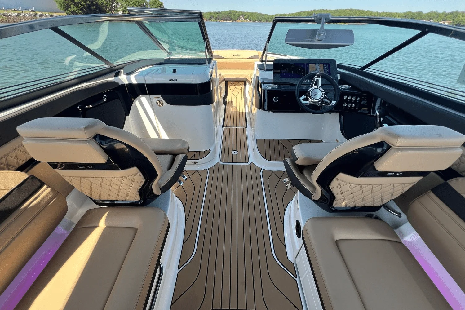 2025 Sea Ray SLX 260 Surf Image Thumbnail #30