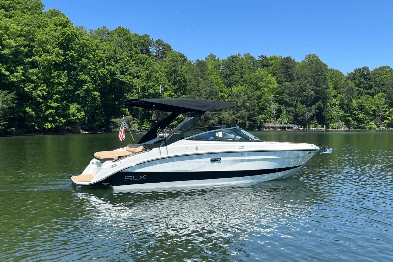 2025 Sea Ray SLX 260 Surf Image Thumbnail #6