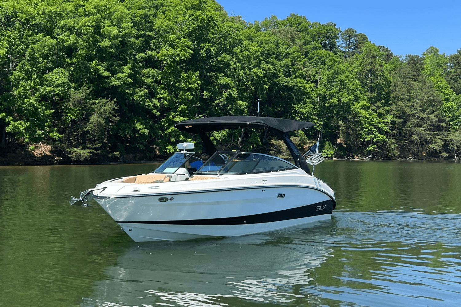 2025 Sea Ray SLX 260 Surf Image Thumbnail #7