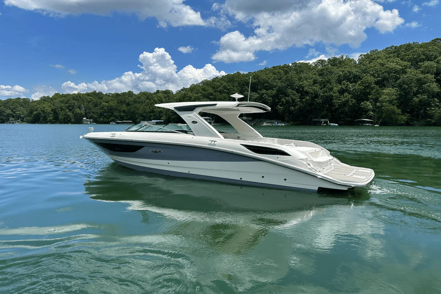 2026 Sea Ray SLX 350 Image Thumbnail #21