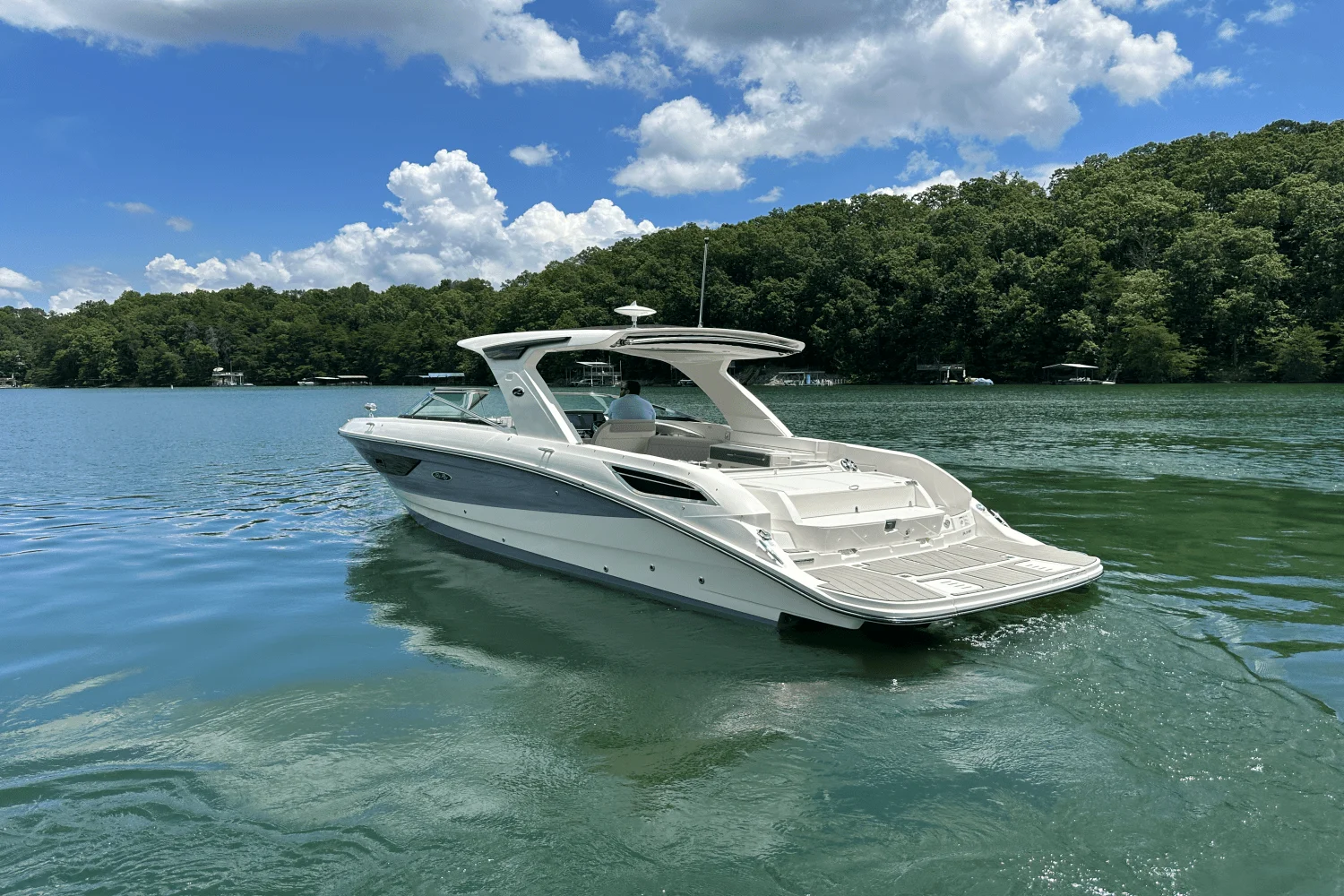 2026 Sea Ray SLX 350 Image Thumbnail #20