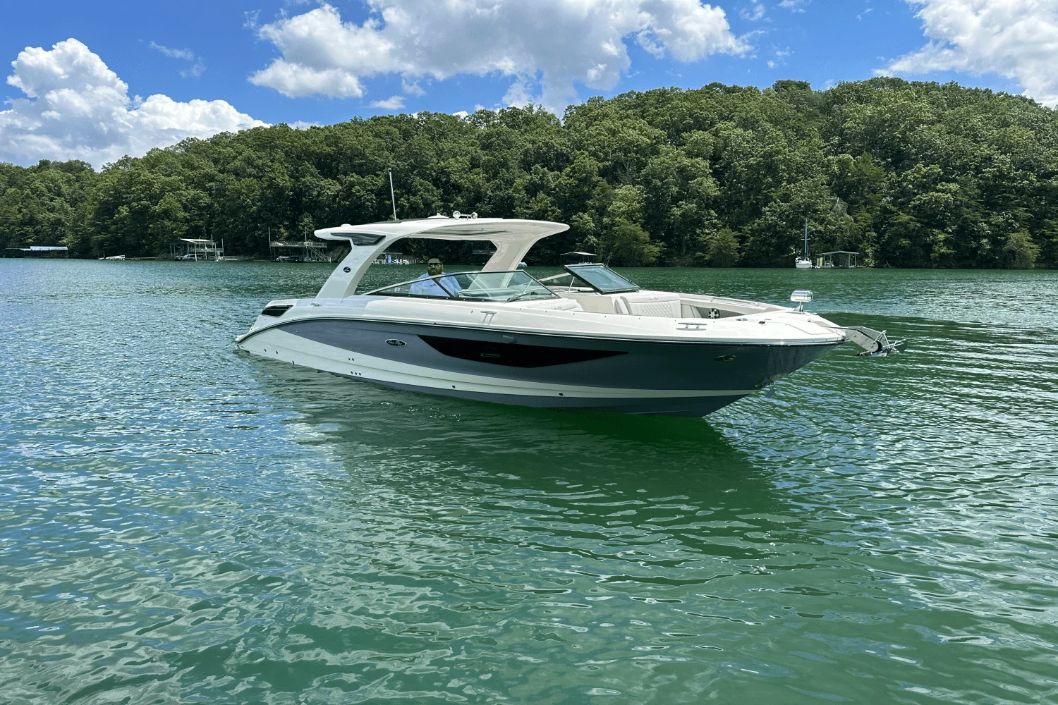 2026 Sea Ray SLX 350 Image Thumbnail #9