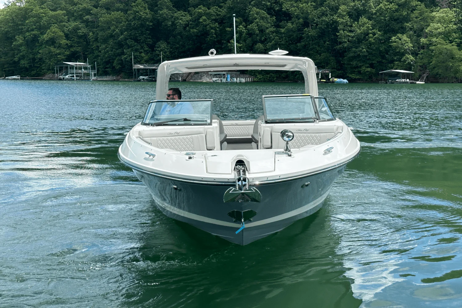 2026 Sea Ray SLX 350 Image Thumbnail #5