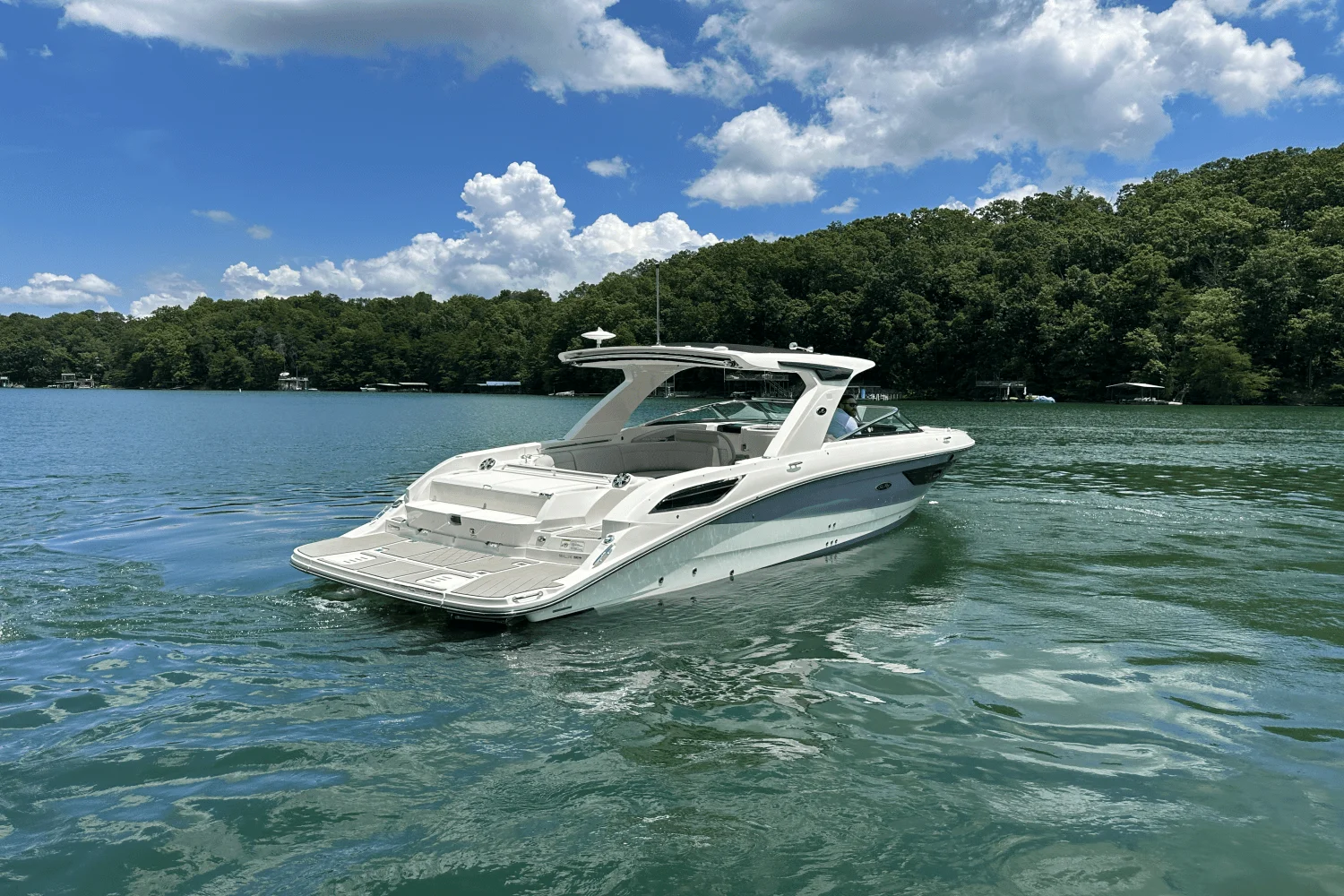 2026 Sea Ray SLX 350 Image Thumbnail #16