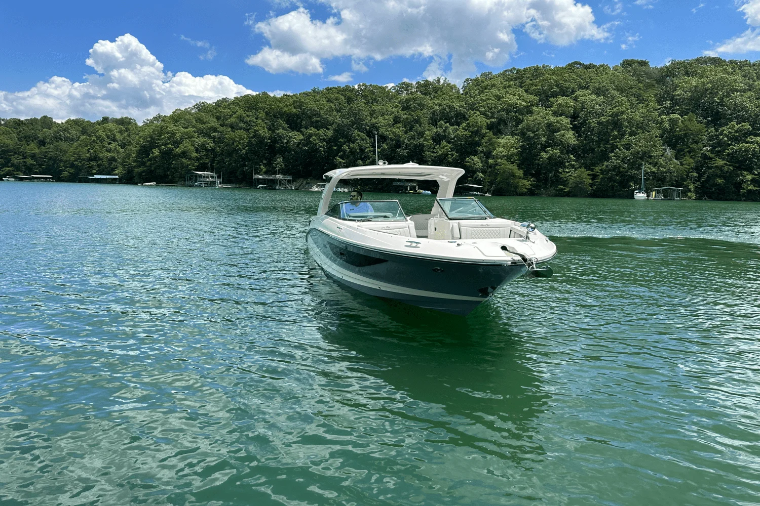 2026 Sea Ray SLX 350 Image Thumbnail #8