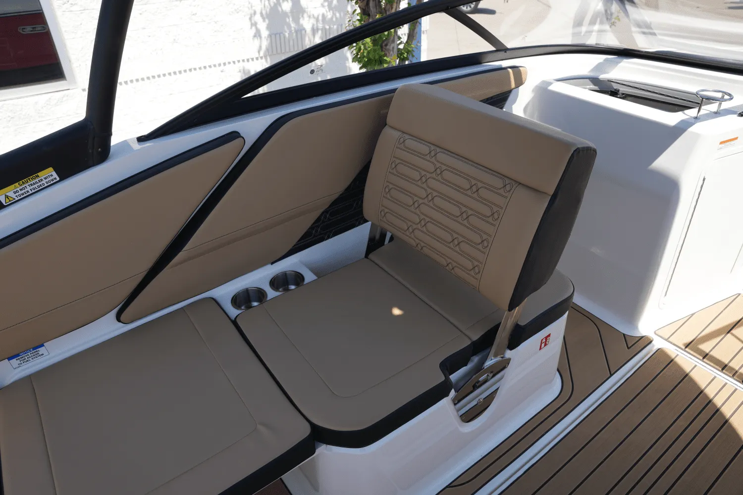 2025 Sea Ray SPX 210 Image Thumbnail #10