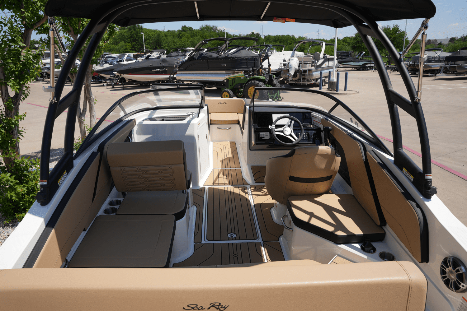 2025 Sea Ray SPX 210 Image Thumbnail #7