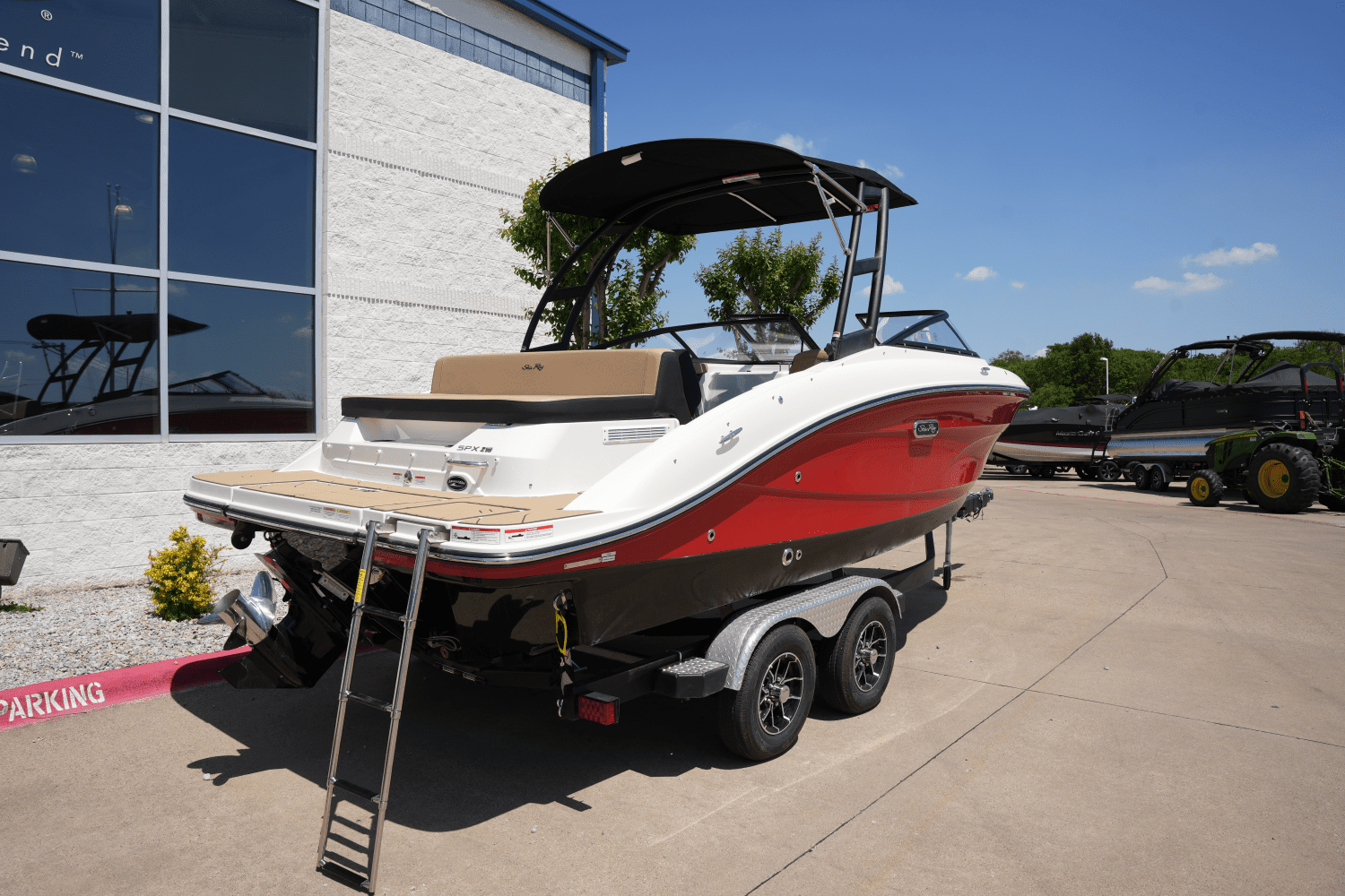 2025 Sea Ray SPX 210 Image Thumbnail #2