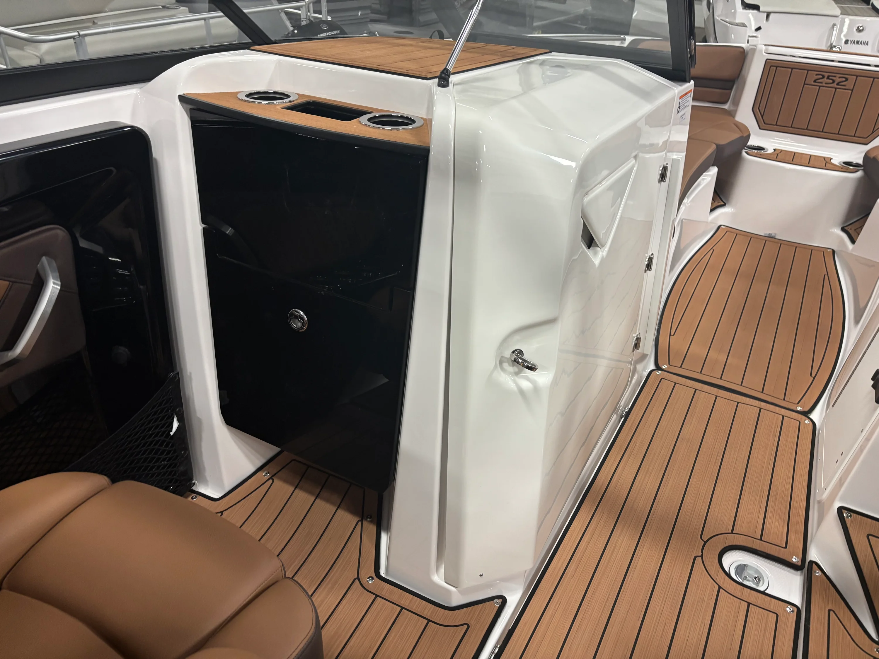 2025 Yamaha 252S Image Thumbnail #3