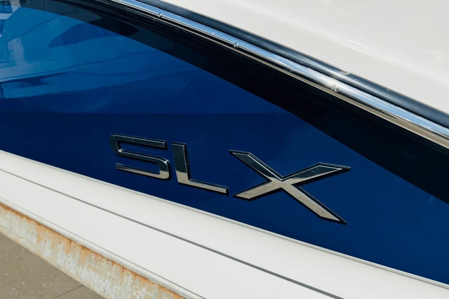 2025 Sea Ray SLX 260 Outboard Image Thumbnail #10
