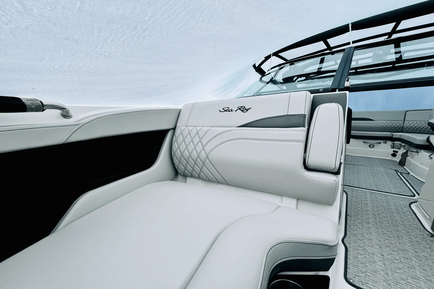 2025 Sea Ray SLX 260 Outboard Image Thumbnail #56