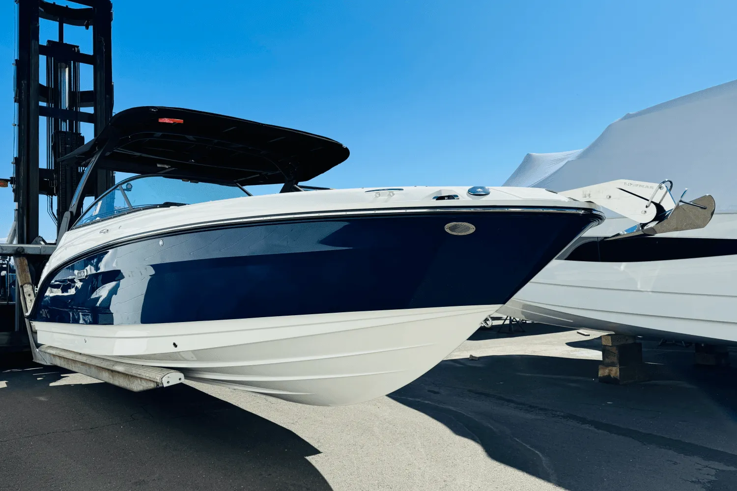 2025 Sea Ray SLX 260 Outboard Image Thumbnail #1