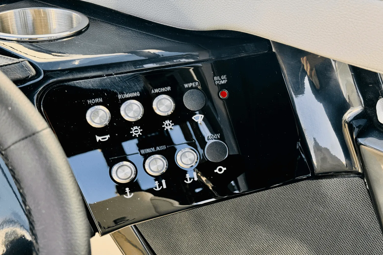 2025 Sea Ray SLX 260 Outboard Image Thumbnail #42