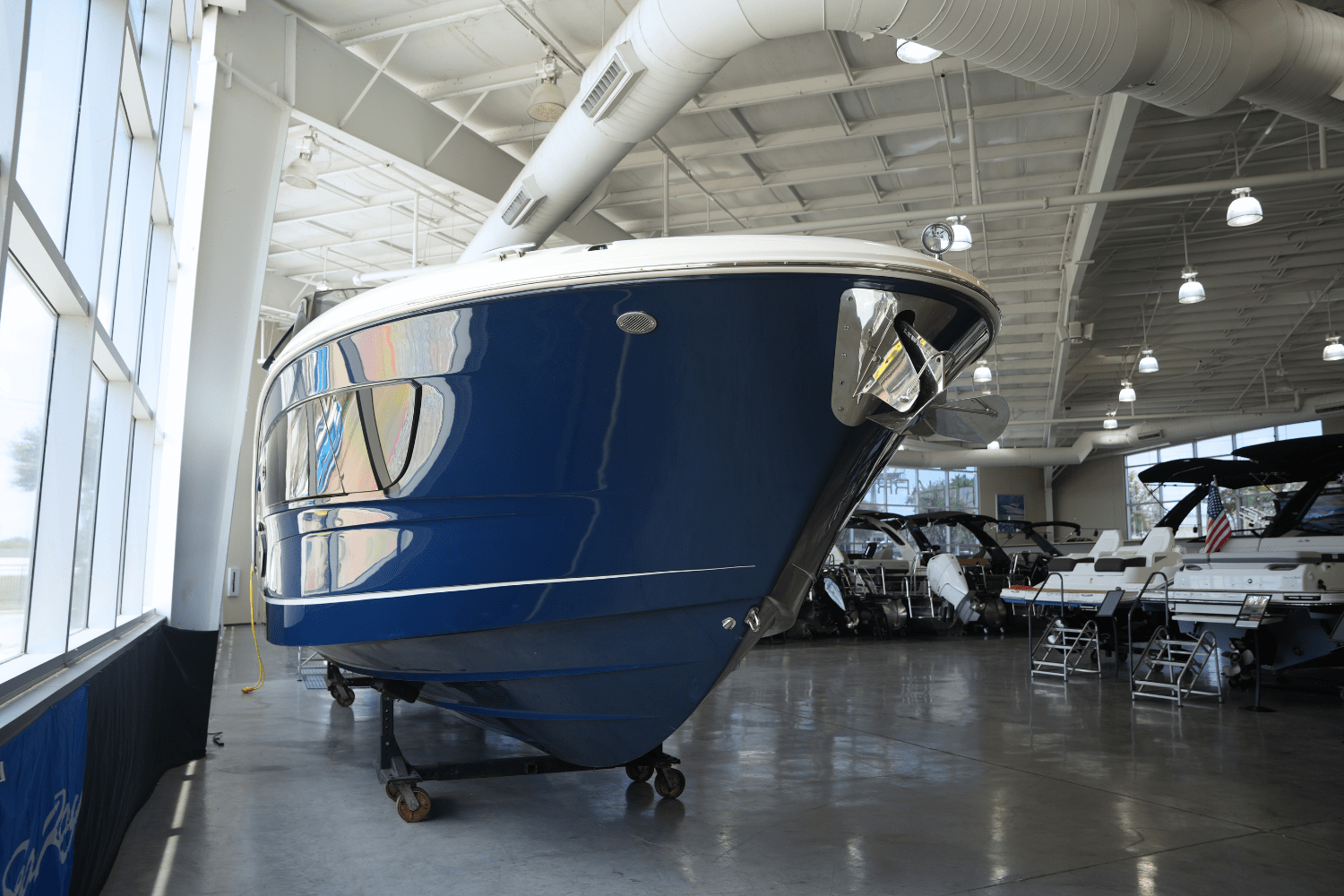 2025 Sea Ray Sundancer 370 Image Thumbnail #4