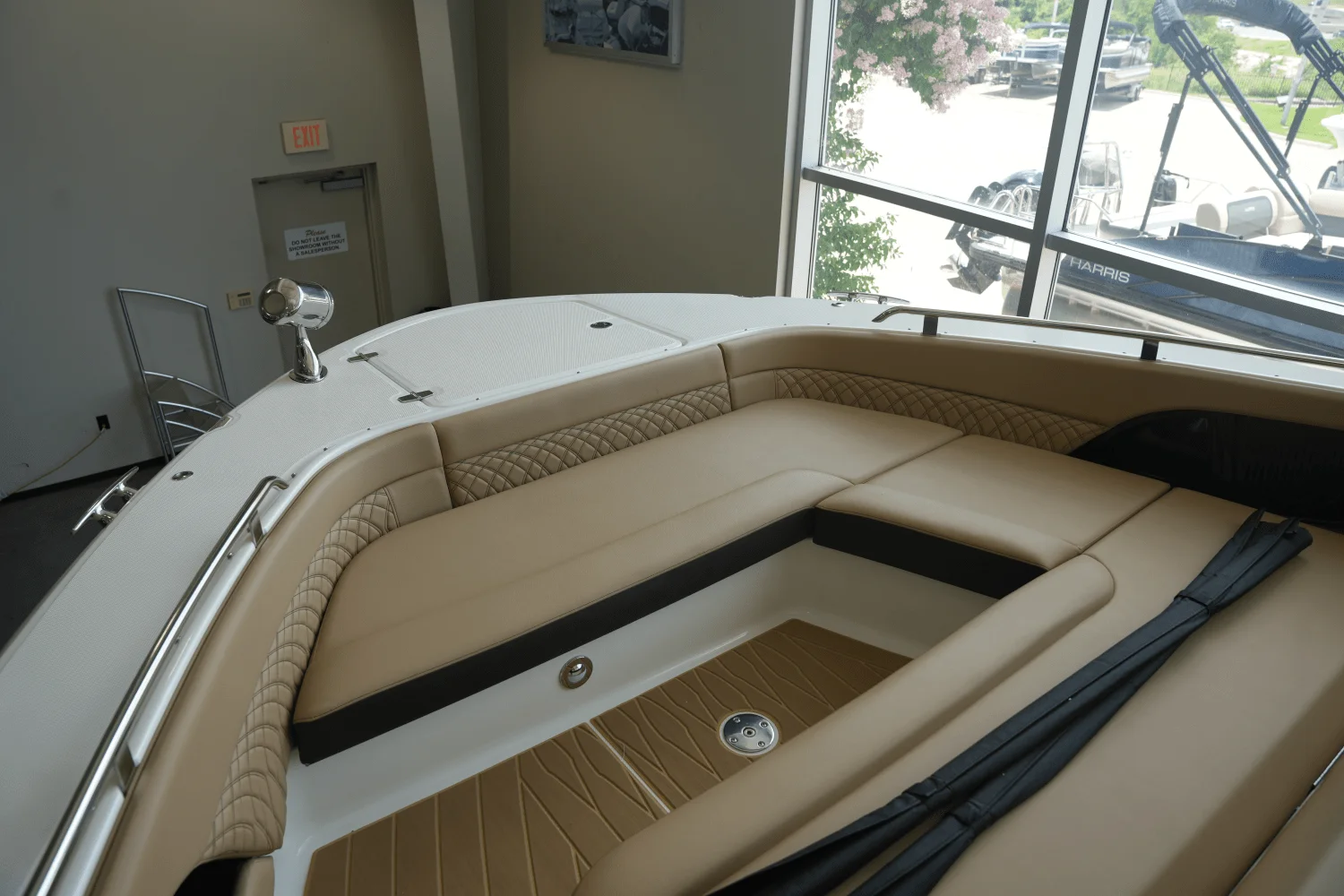 2025 Sea Ray Sundancer 370 Image Thumbnail #29