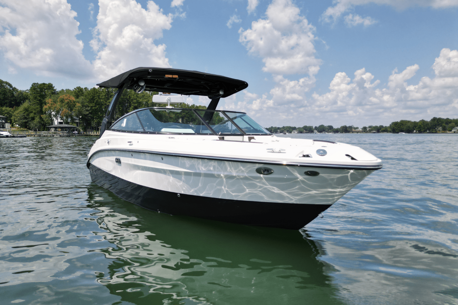 2025 Sea Ray SLX 260 Surf Image Thumbnail #3