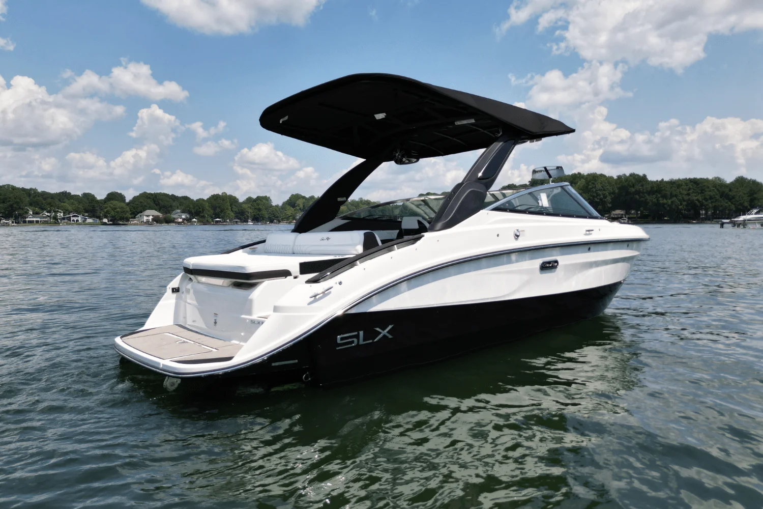 2025 Sea Ray SLX 260 Surf Image Thumbnail #1