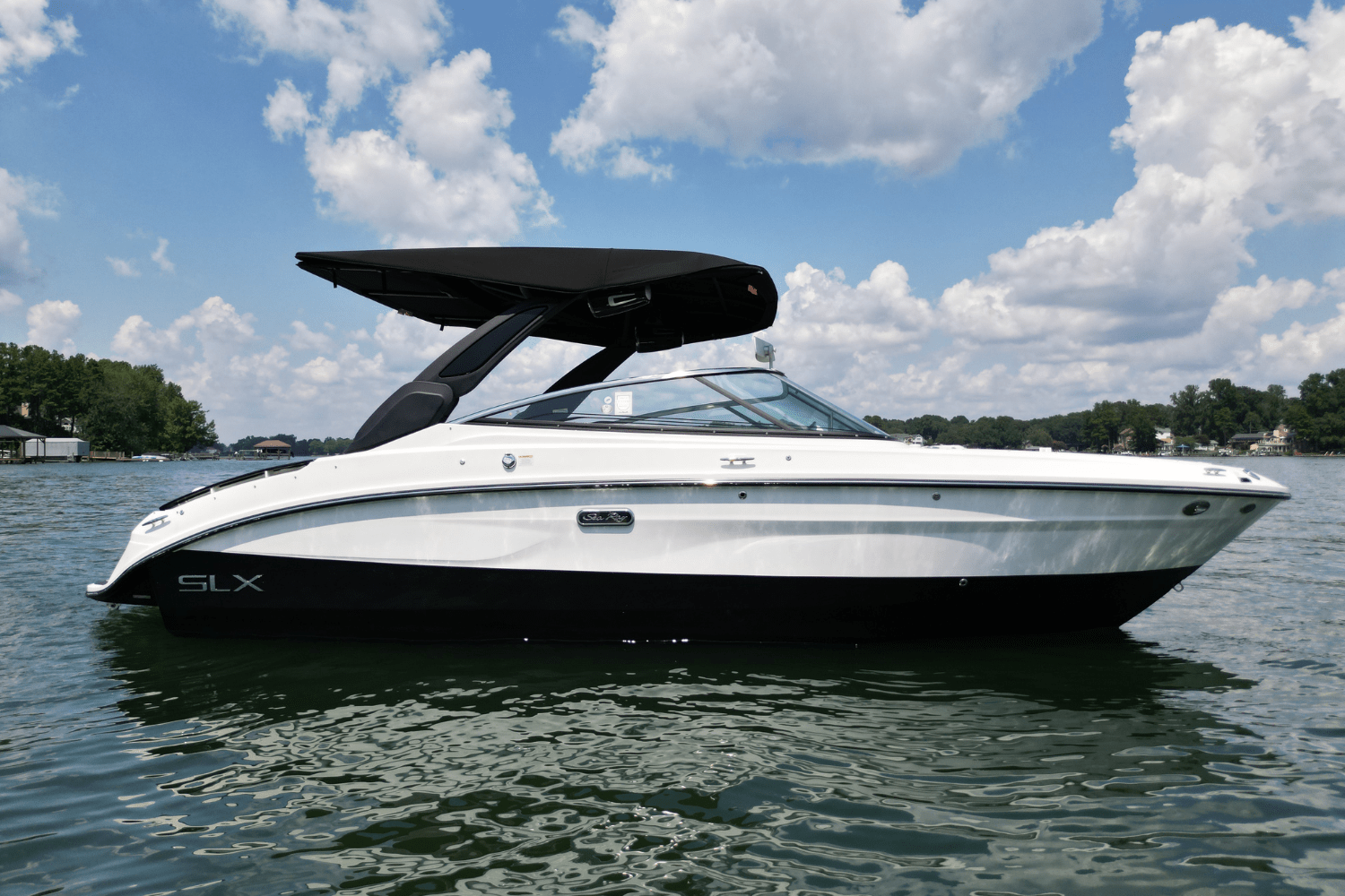 2025 Sea Ray SLX 260 Surf Image Thumbnail #0