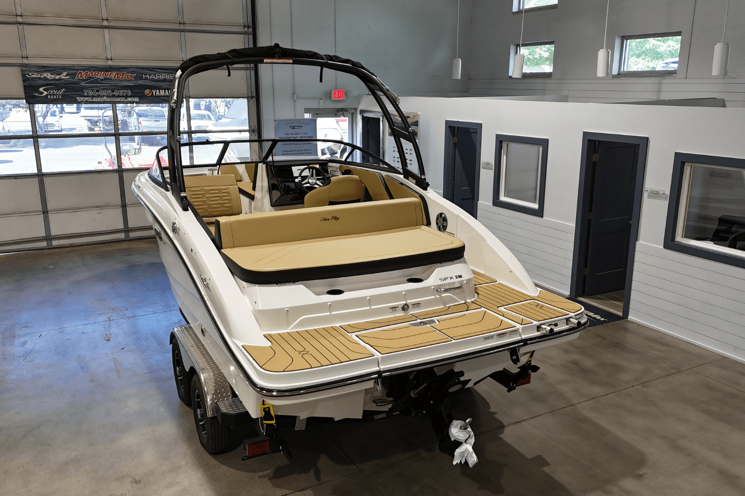 2025 Sea Ray SPX 210 Image Thumbnail #2