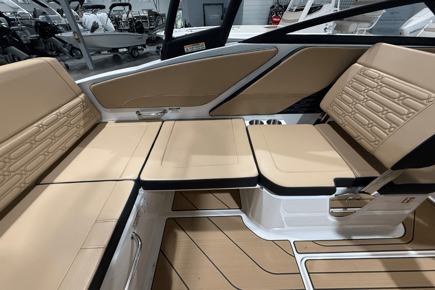 2025 Sea Ray SPX 210 Image Thumbnail #8