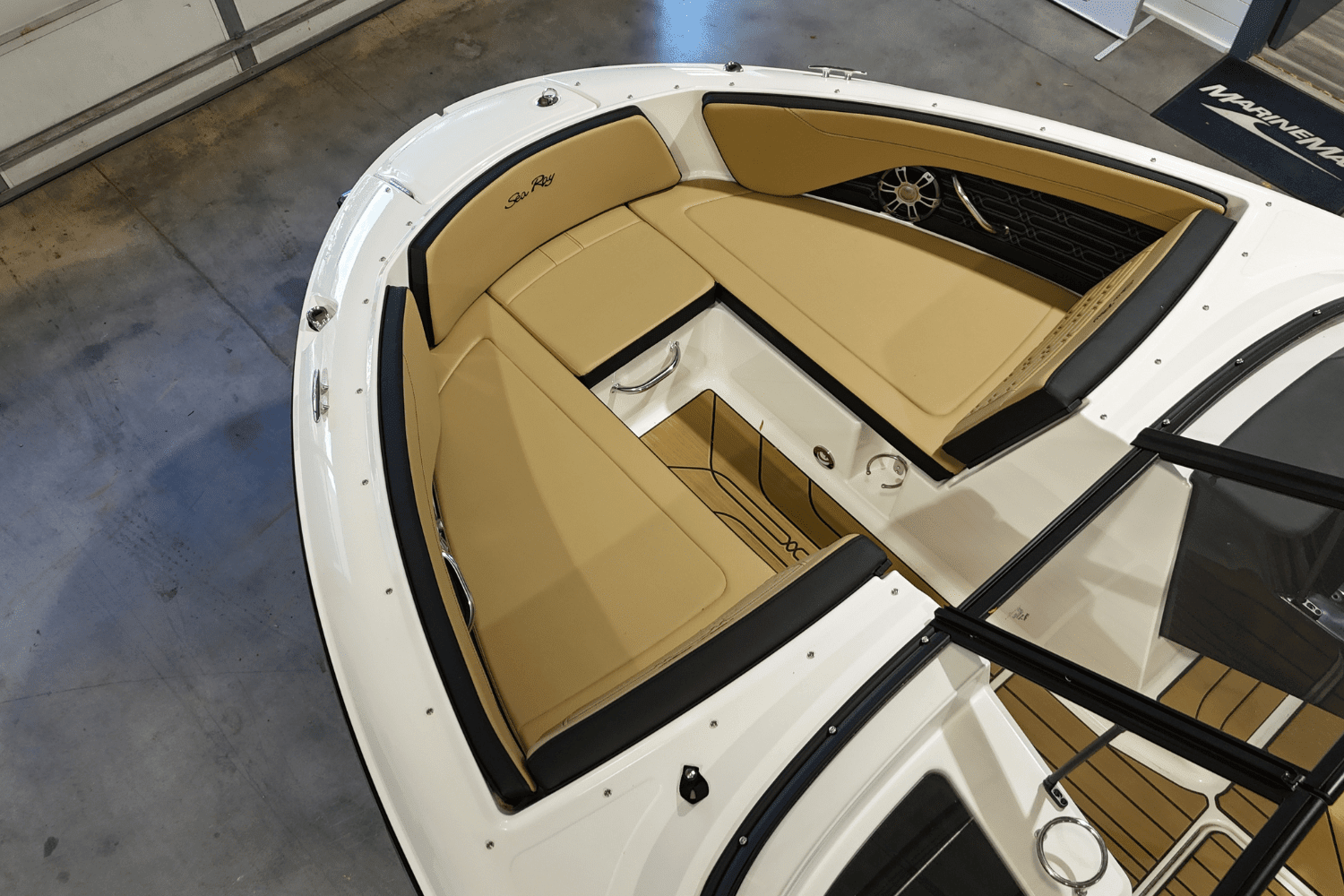 2025 Sea Ray SPX 210 Image Thumbnail #18