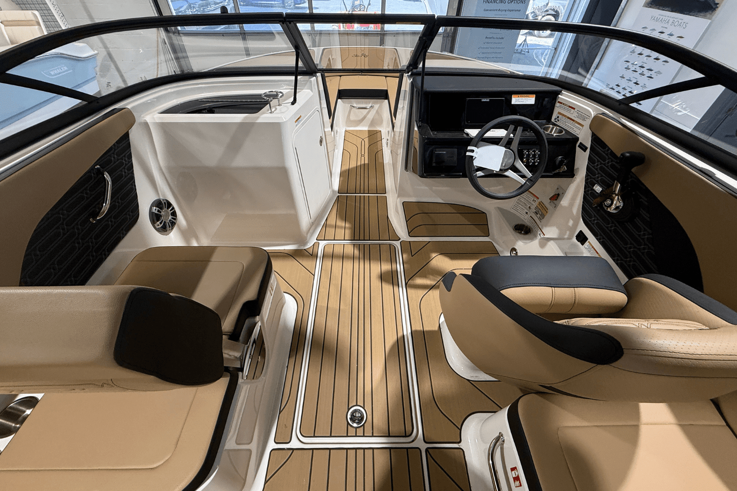 2025 Sea Ray SPX 210 Image Thumbnail #9